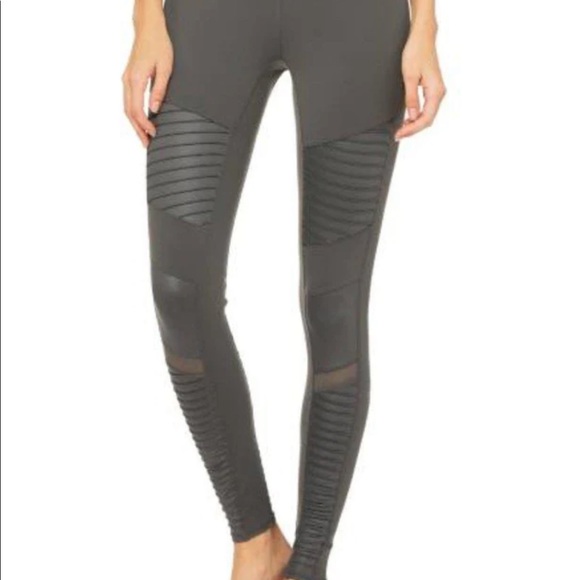 Alo yoga Moto leggings in dark grey EUC - Picture 2 of 6